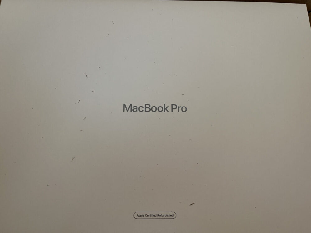 Macbook Pro 開封の儀